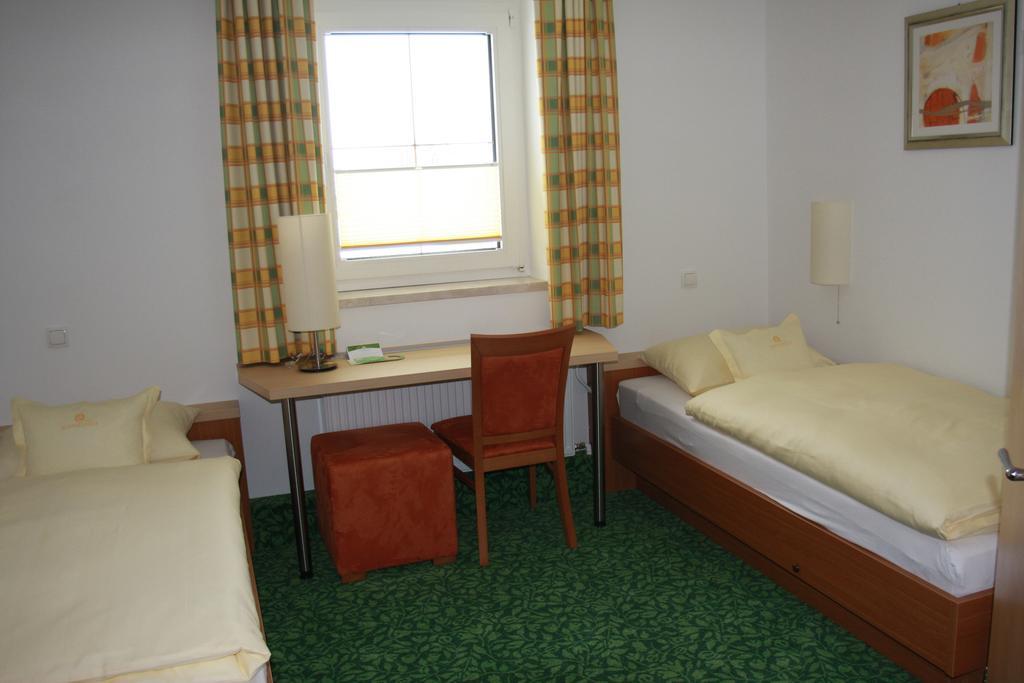 Hotel Sonnenhof Timelkam Exterior foto